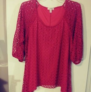3/4 sleeve, shark bite hem crochet top